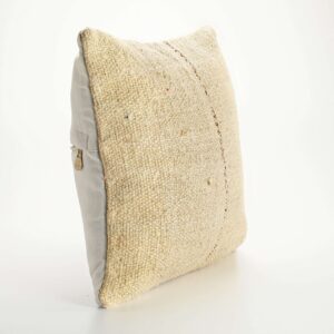 Desert Cream B53 Pillow