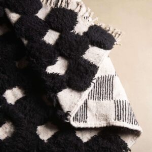 Benicarpets_moroccanhandmaderugsG Moroccan beni ourain rug, Authentic black and white berber handmade Rug - BENICARPETS